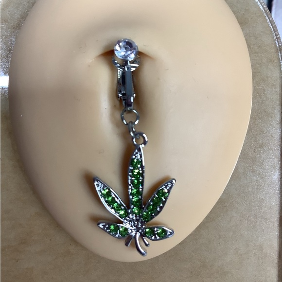 Clip-On Belly Button Ring - Picture 5 of 5